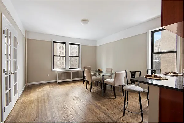 Sold by Warburg | media 5