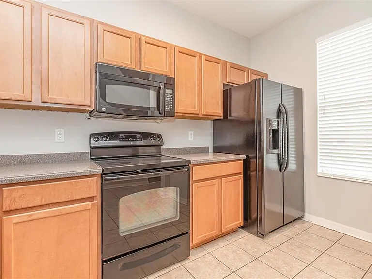 1125 Grantham Dr — Photo 19