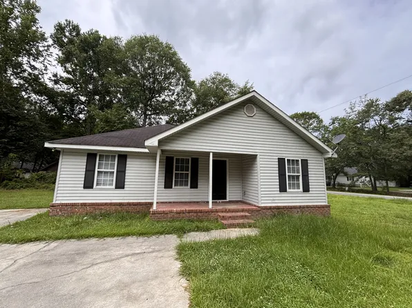 201 Maderia Ct, Statesboro, GA 30458