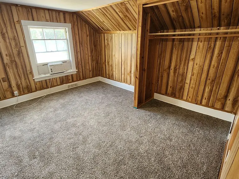 6010 Florence Blvd — Photo 37