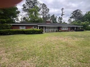 201 Overhill Dr, Walterboro, SC 29488