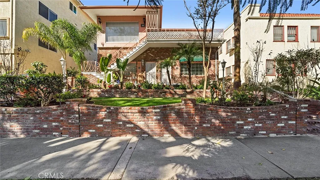 2 bed, 1400 sqft, $2,895 — Photo 1