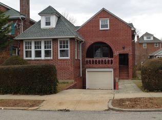 715 Hilltop Ter SE, Washington, DC
