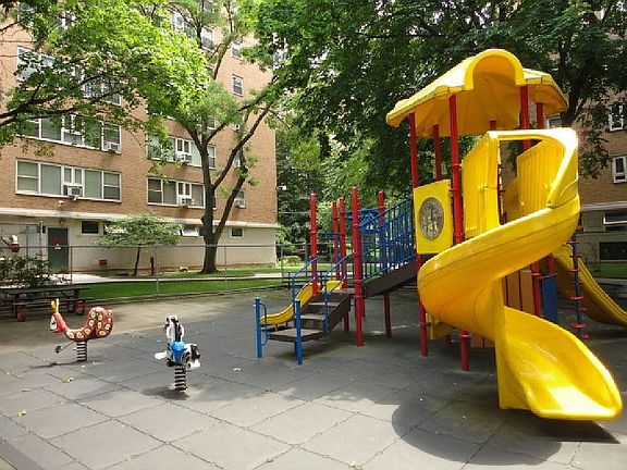 5th image of 125 Ashland Pl APT 5C