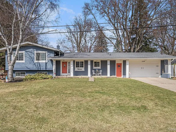 5169 Ottawa St, Burton, MI 48509