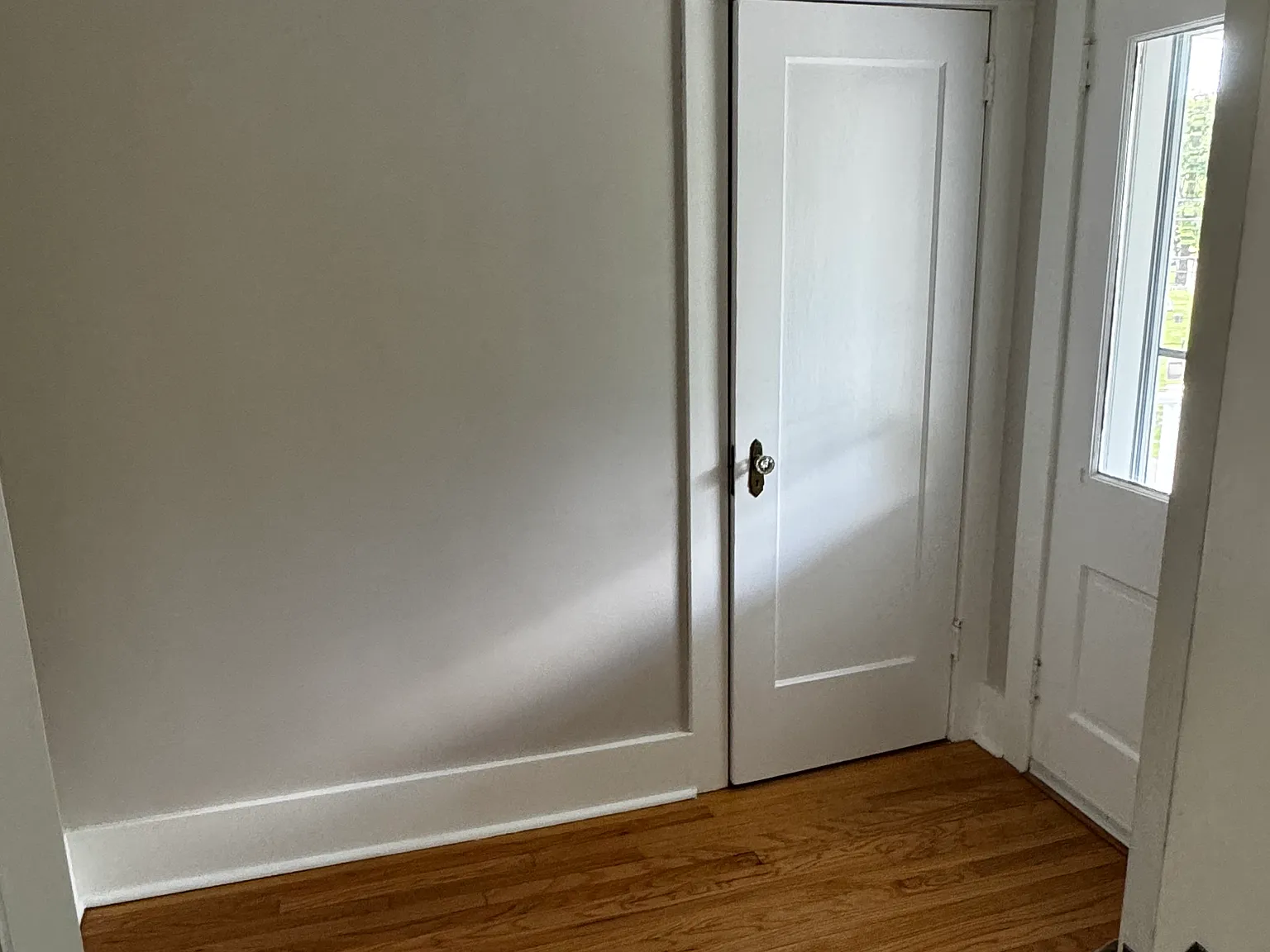 3 bed, 1224 sqft, $1,900 — Photo 3