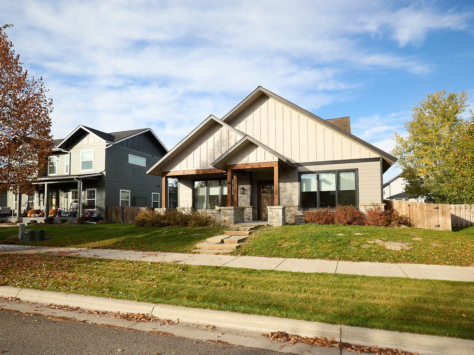 3 bed, 2.5 bath, 2250 sqft, $4,000 — Photo 1