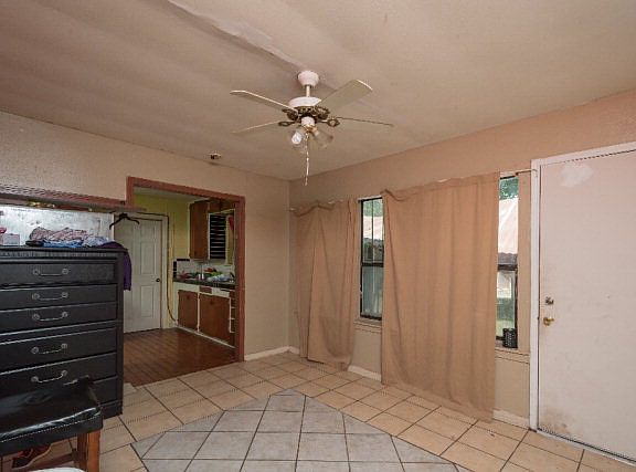 5th image of 1227 S Aster St