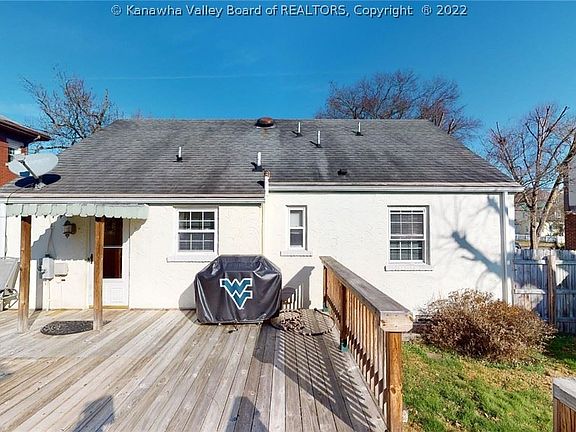3rd image of 4407 Staunton Ave SE