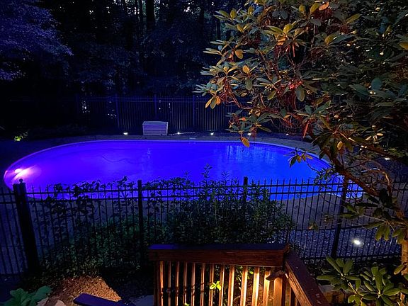 Color changing light