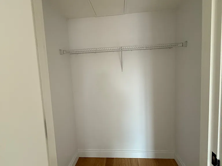 83-84 Gardner St #306L — Photo 13