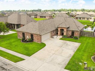 4444 Monte Vista Dr, Addis, LA 70710