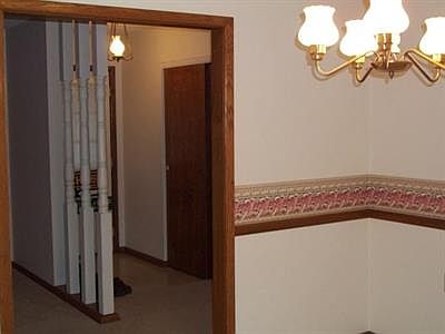 5th image of 821 Aline Dr
