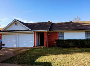 6109 Birchill Rd, Fort Worth, TX 76148