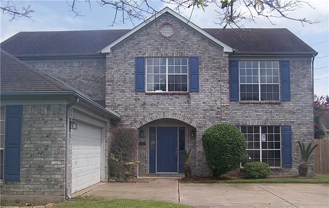 1st image of 531 Hawthorn Pl