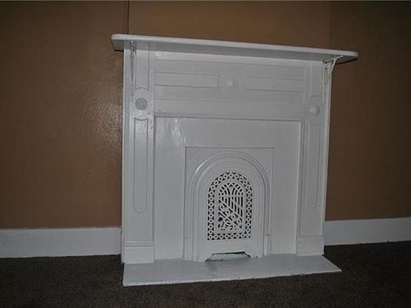 4th image of 832 Verret St