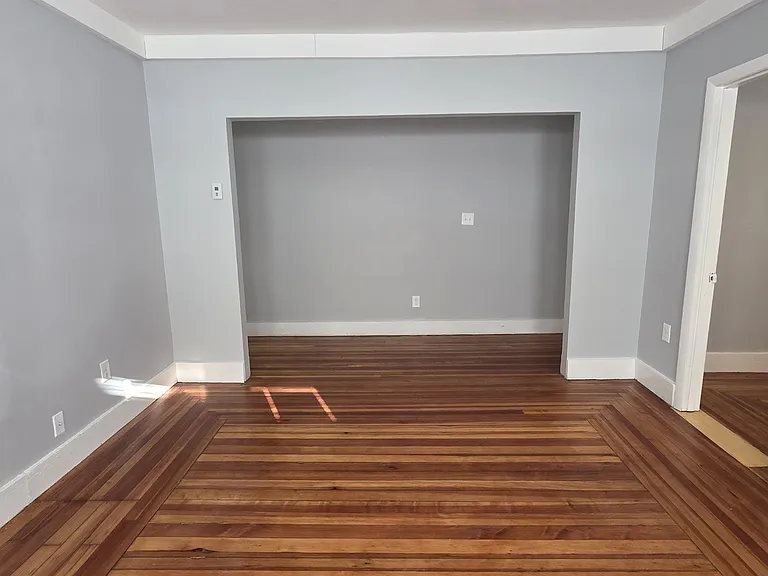 298 Oakland St #2L — Photo 3