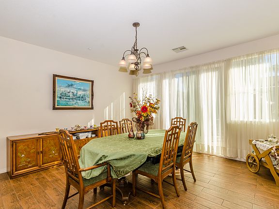 4th image of 5599 Coralwood Pl