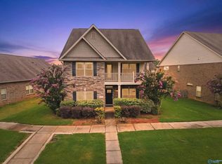 8 Leyland Dr SW, Huntsville, AL 35824