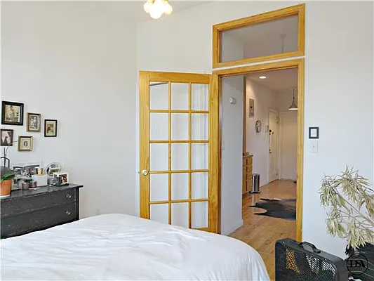 Rented by DSA Realty | media 18