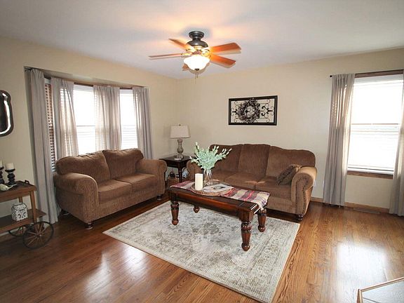 2nd image of 2703 Dickens Dr