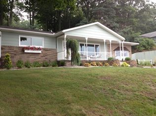 1323 S Lake St, Whitehall, MI 49461