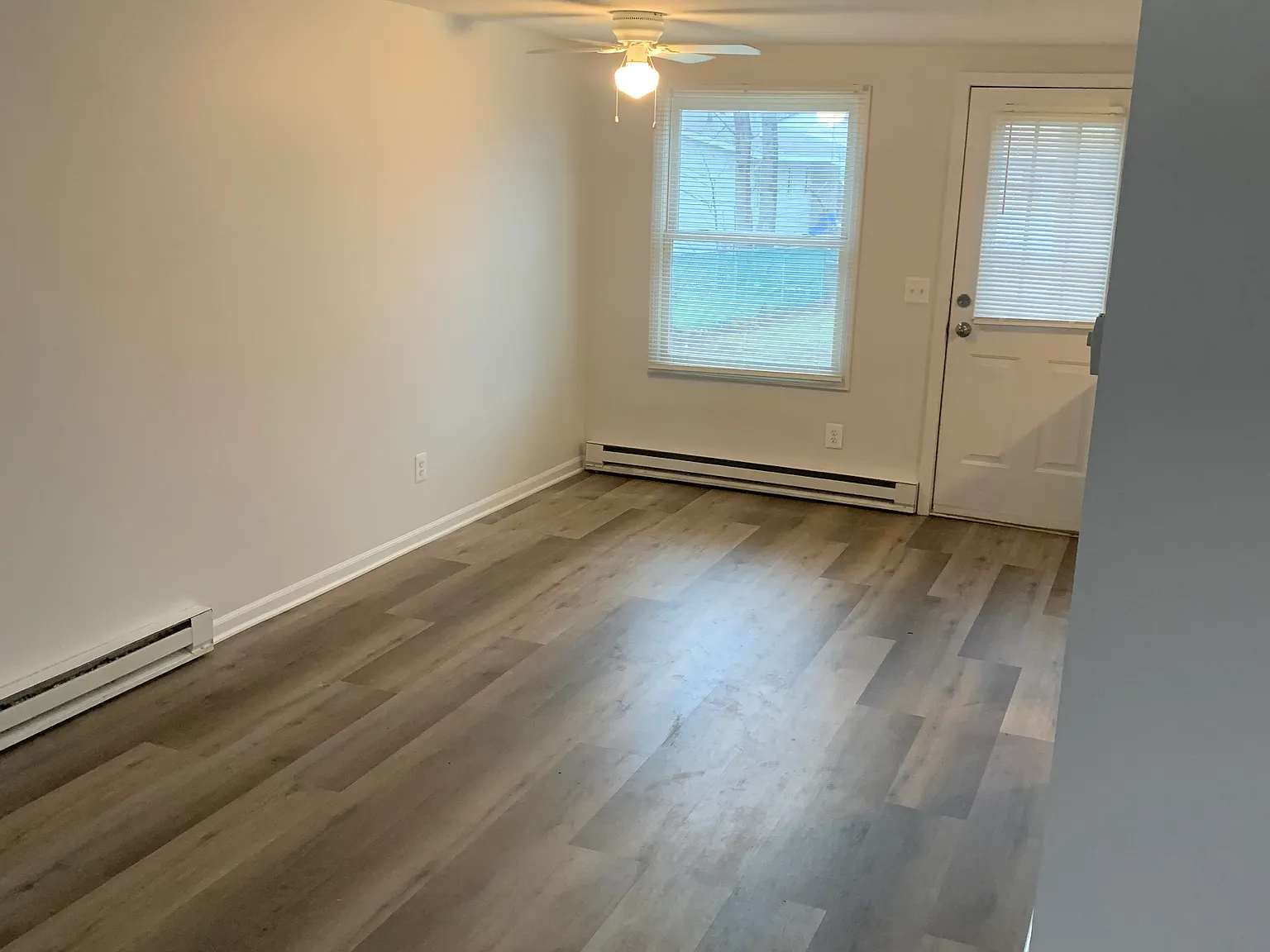 2 bed, 800 sqft, $950 — Photo 3