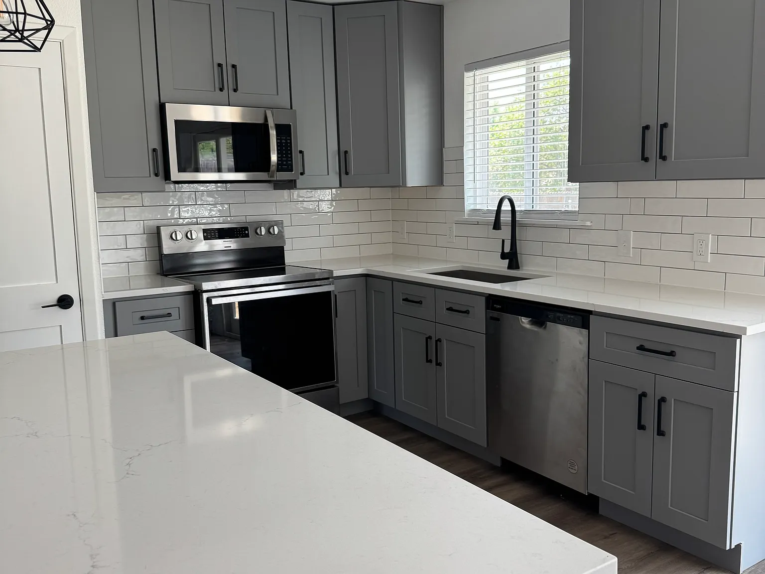 1482 Quivira Dr — Photo 4