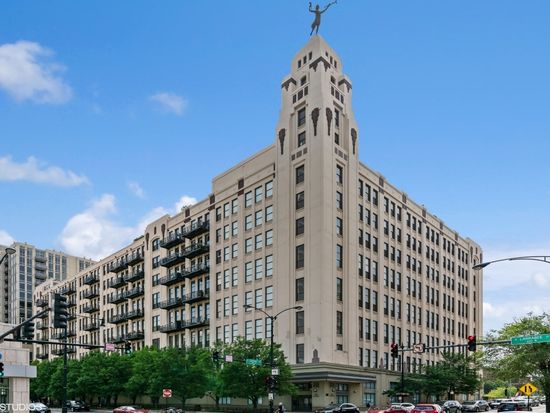 758 N Larrabee St APT 332, Chicago, IL 60654