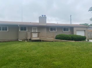 631 Osage Dr, Papillion, NE 68046