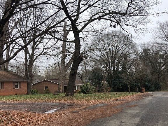 4th image of 2309 Arney St