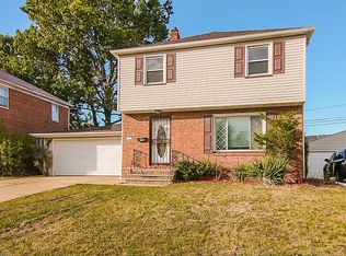 21205 Hansen Rd, Maple Heights, OH 44137