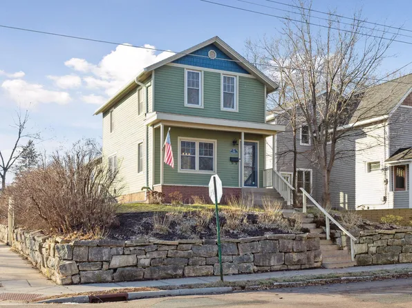 501 Maple St W, Stillwater, MN 55082