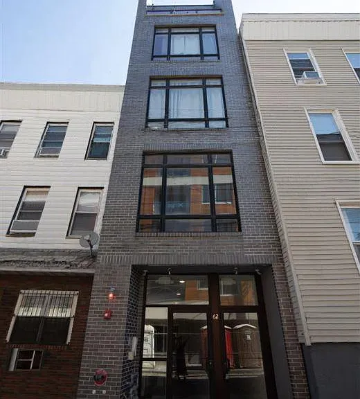 62 Newkirk St #1B — Photo 11