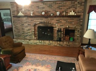 2588 Litton Rd, Oneida, TN 37841