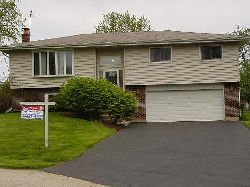 1st image of 60 W Brentwood Dr