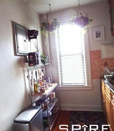 4th image of 155 2nd Ave APT 5