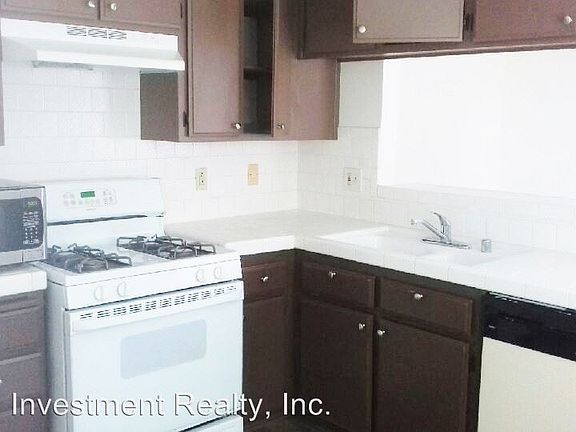 5th image of 1527 Torrance Blvd APT 2