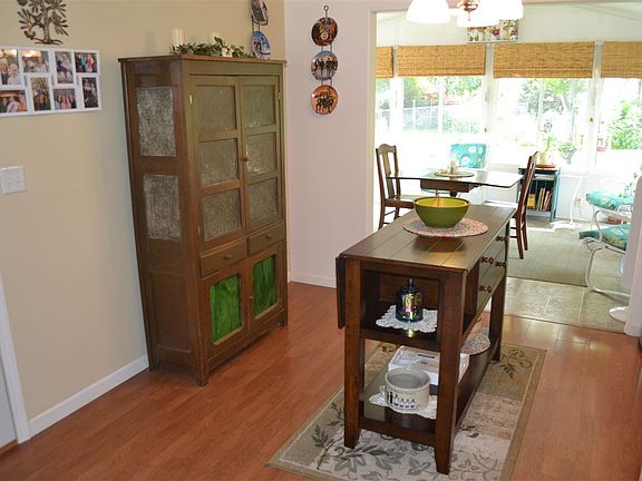 5th image of 4608 Linden Dr