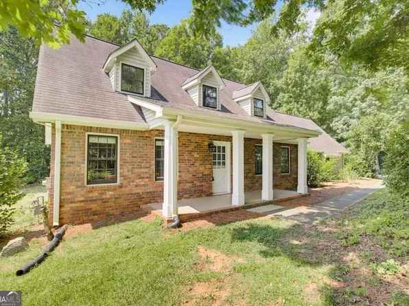 435 Stonehenge Dr NW, Marietta, GA 30064