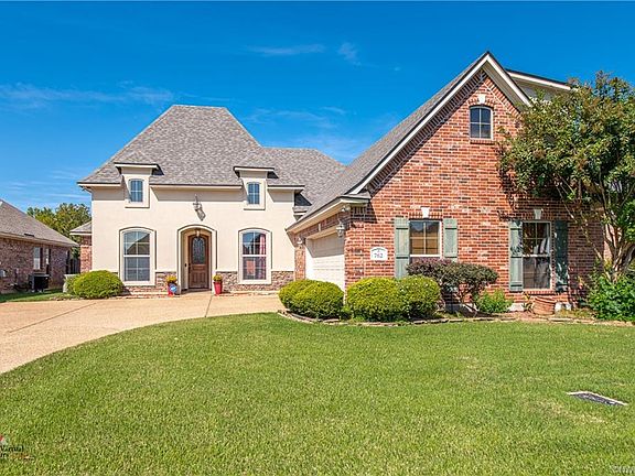 3rd image of 762 Hackberry Dr