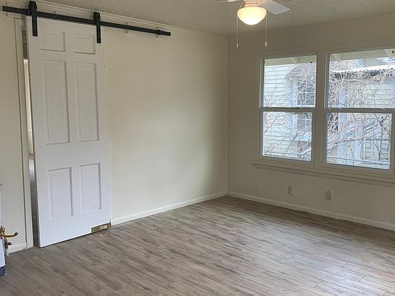 2nd image of 415 W Lincoln Ave