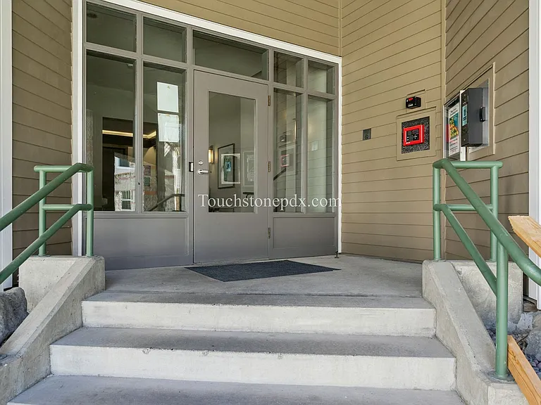 1630 S Harbor Way #301 — Photo 3