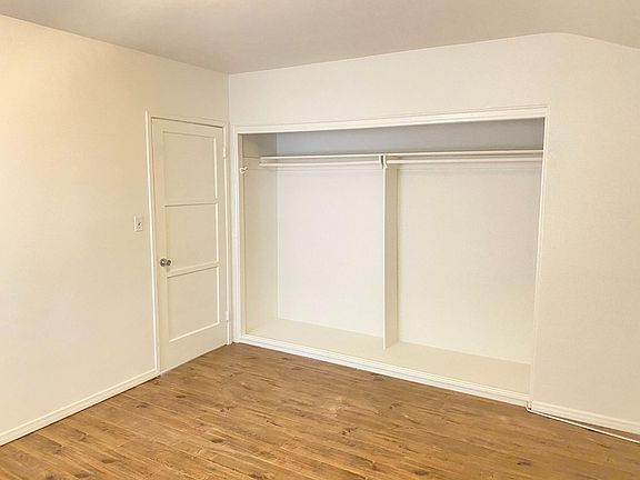 5th image of 215 N Buena Vista St