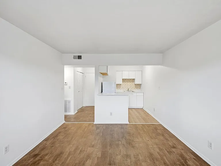 547 Riverview Dr #B-2 — Photo 14