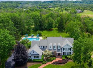 105 Muirfield Ct, New Hope, PA 18938