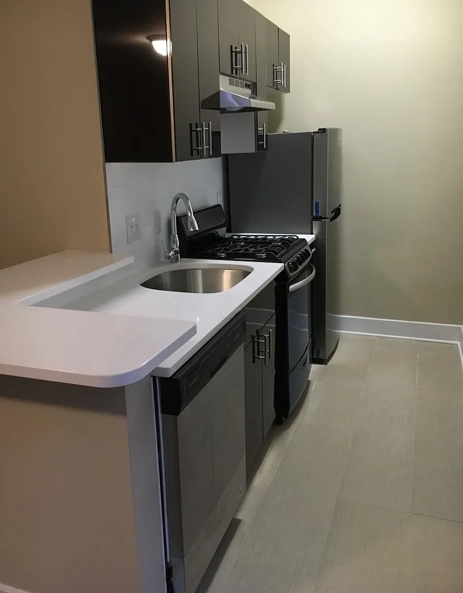1 bed, 700 sqft, $1,250 — Photo 1