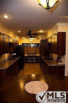 4th image of 600 Oakpark Dr