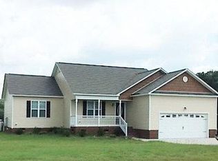 20 Meredith Ln, Fuquay Varina, NC 27526