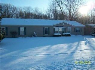 1045 Franklin St, Nappanee, IN 46550